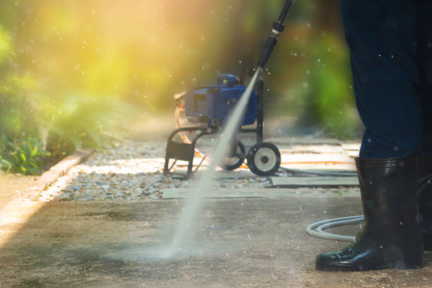 Best Playground Equipment Cleaning  in North Tustin, CA